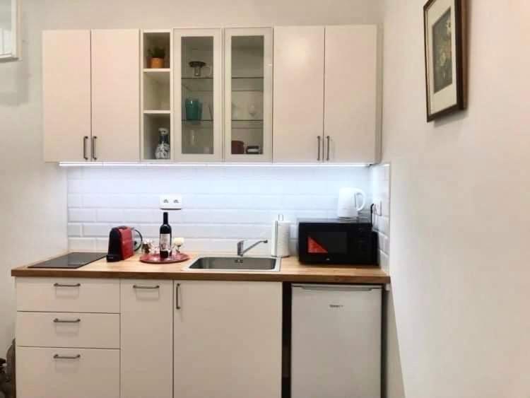 בודפשט Nick'S Apartment-Spacious, Central And Quiet, By Margit Bridge מראה חיצוני תמונה